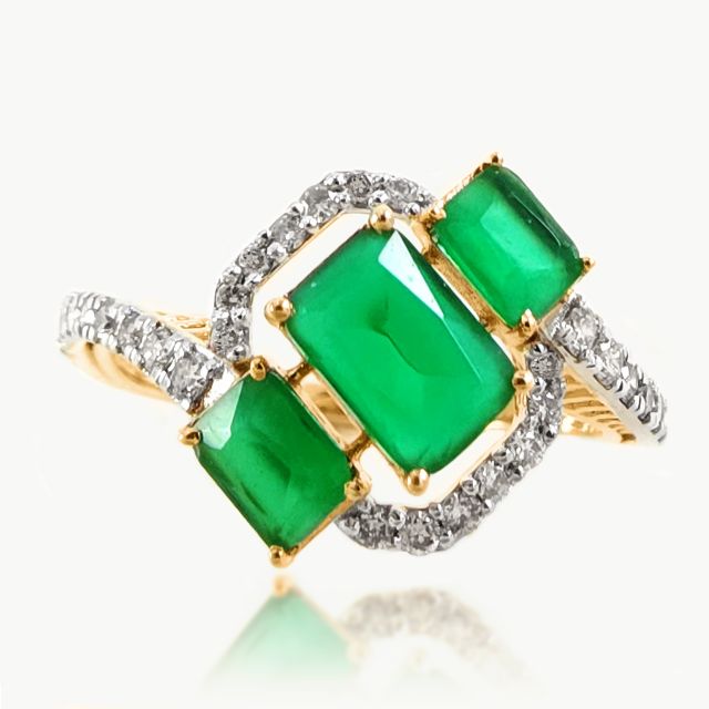 Greeny Round Diamond Rings
