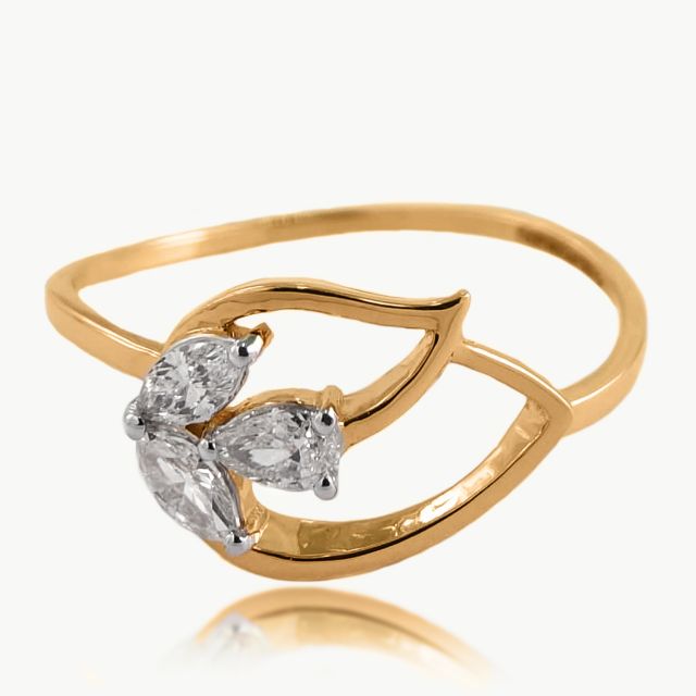 Itish Leaf Designer Diamond Ring