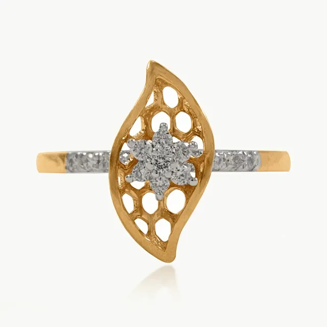 Leaflet Luxe Diamond Ring
