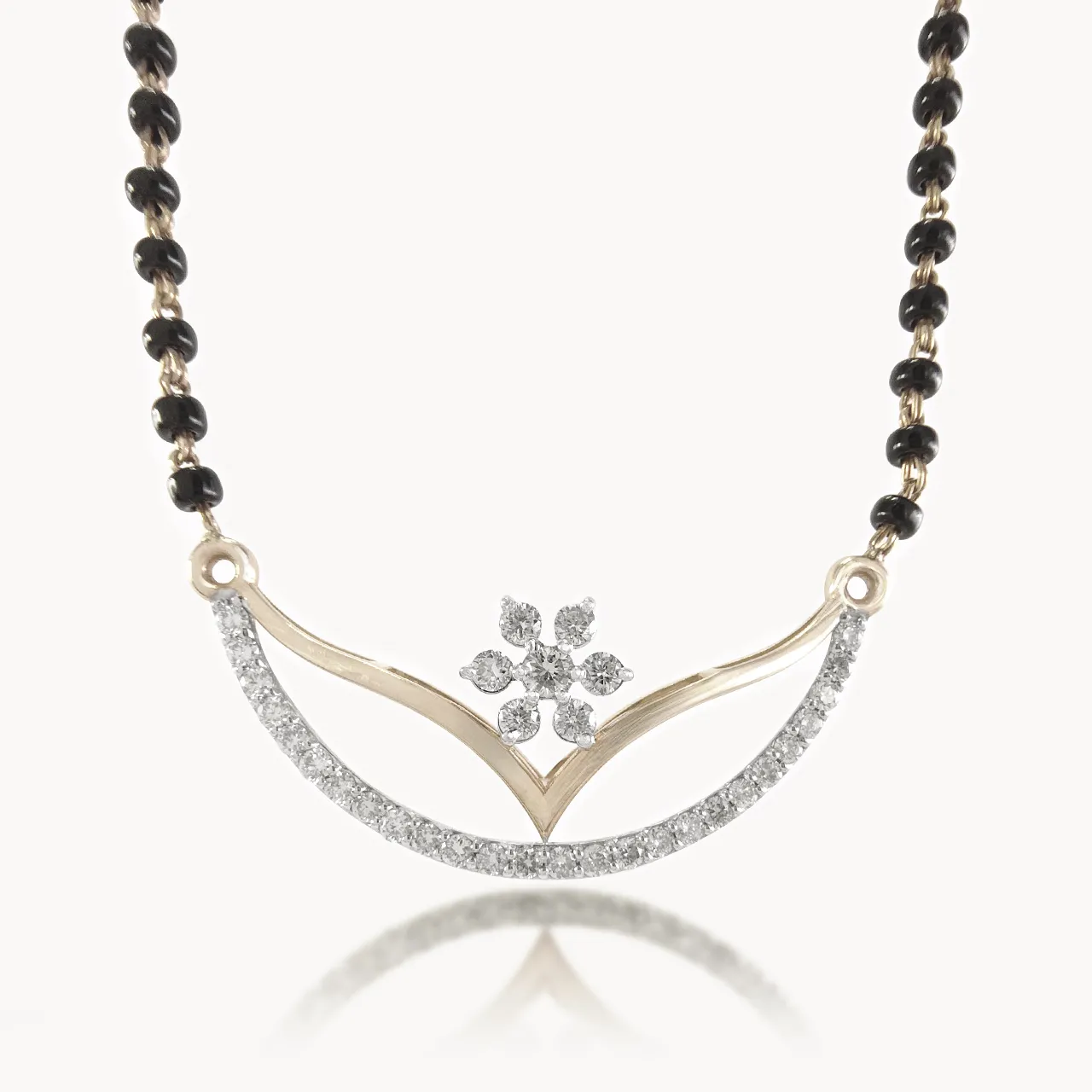 Nami Round Diamond Mangalsutra