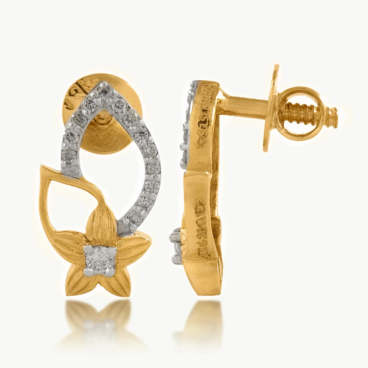 Oval Design Diamond Leaf Earring