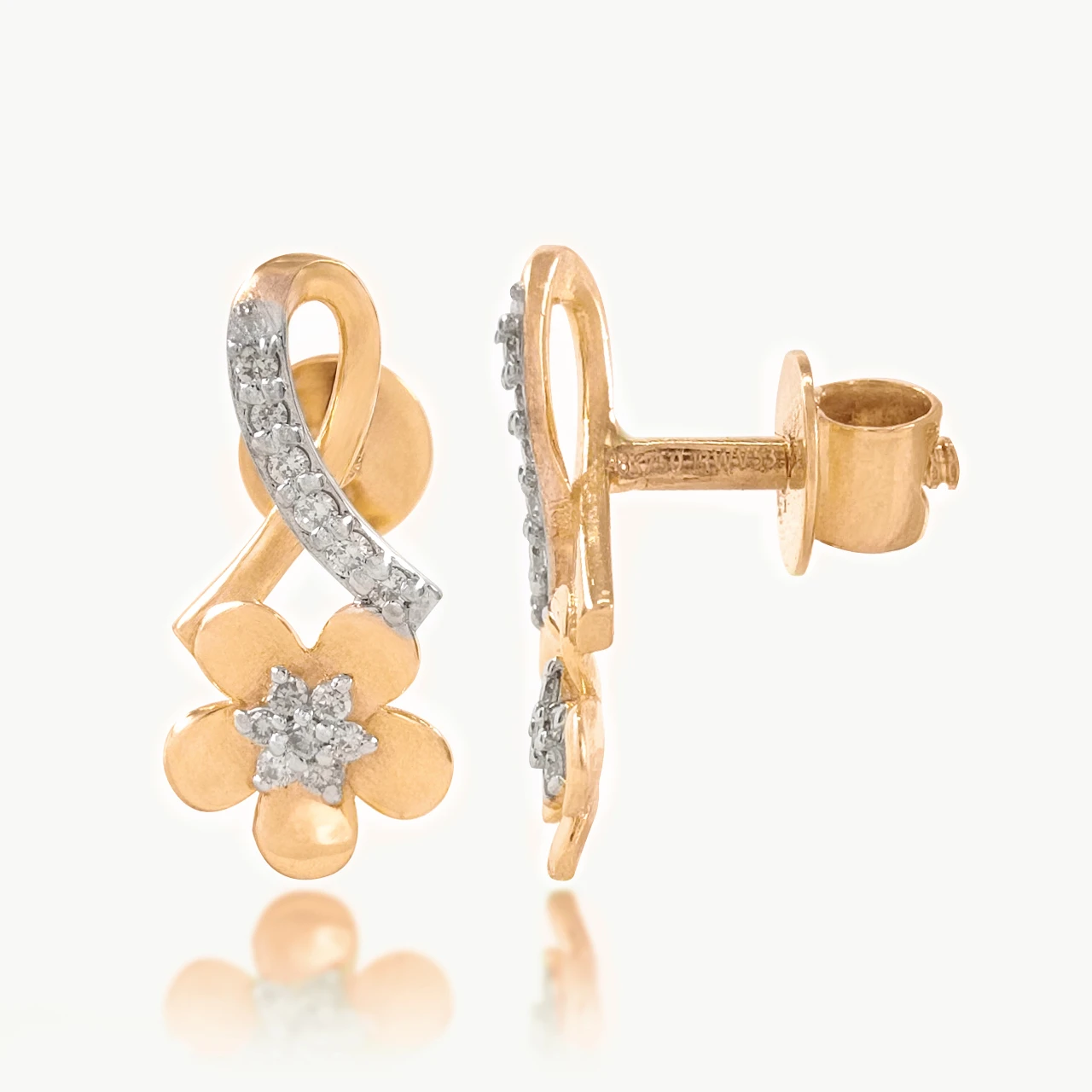 Rose Pettle Design Diamond Earring
