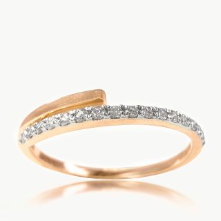 Simple Diamond Engagement Ring