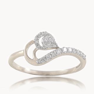 Minimal Heart Diamond Promise Ring