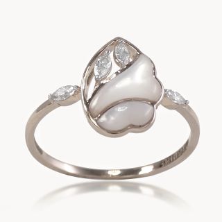 Lustrous Bloom Diamond Ring