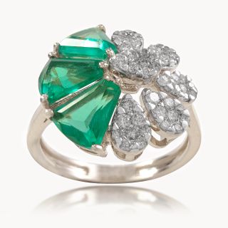 Green Flower Diamond Ring