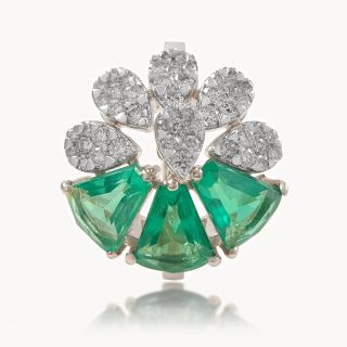 Green Flower Diamond Ring