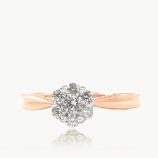 Oval shaped Diamond Ring