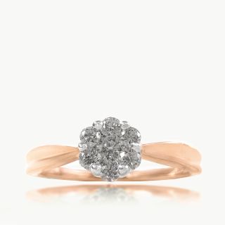 Oval shaped Diamond Ring