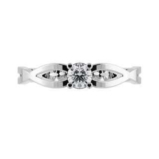 Royal Design Solitaire Ring