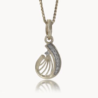 Nova Rey Dew Diamond Pendant