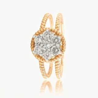 Elegant Round Design Diamond Ring