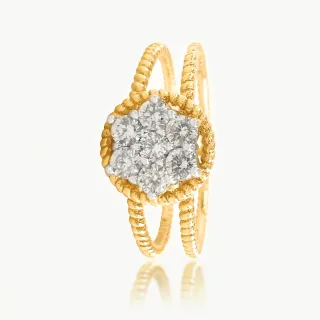 Elegant Round Design Diamond Ring