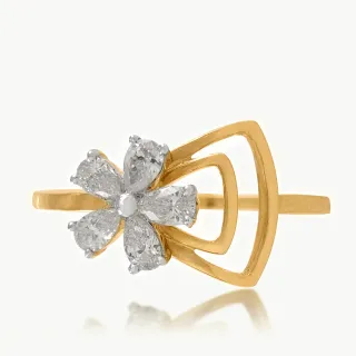 Flower Head Design Diamond Ring