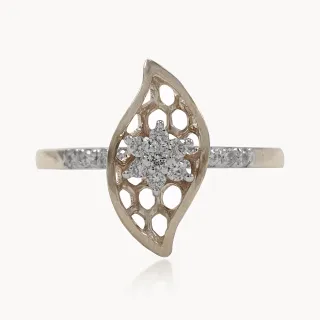 Leaflet Luxe Diamond Ring