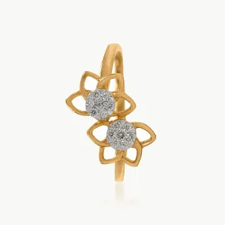 Sparkling Floret Diamond Ring