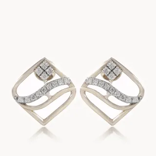 Wavvy Flower Diamond Earrings