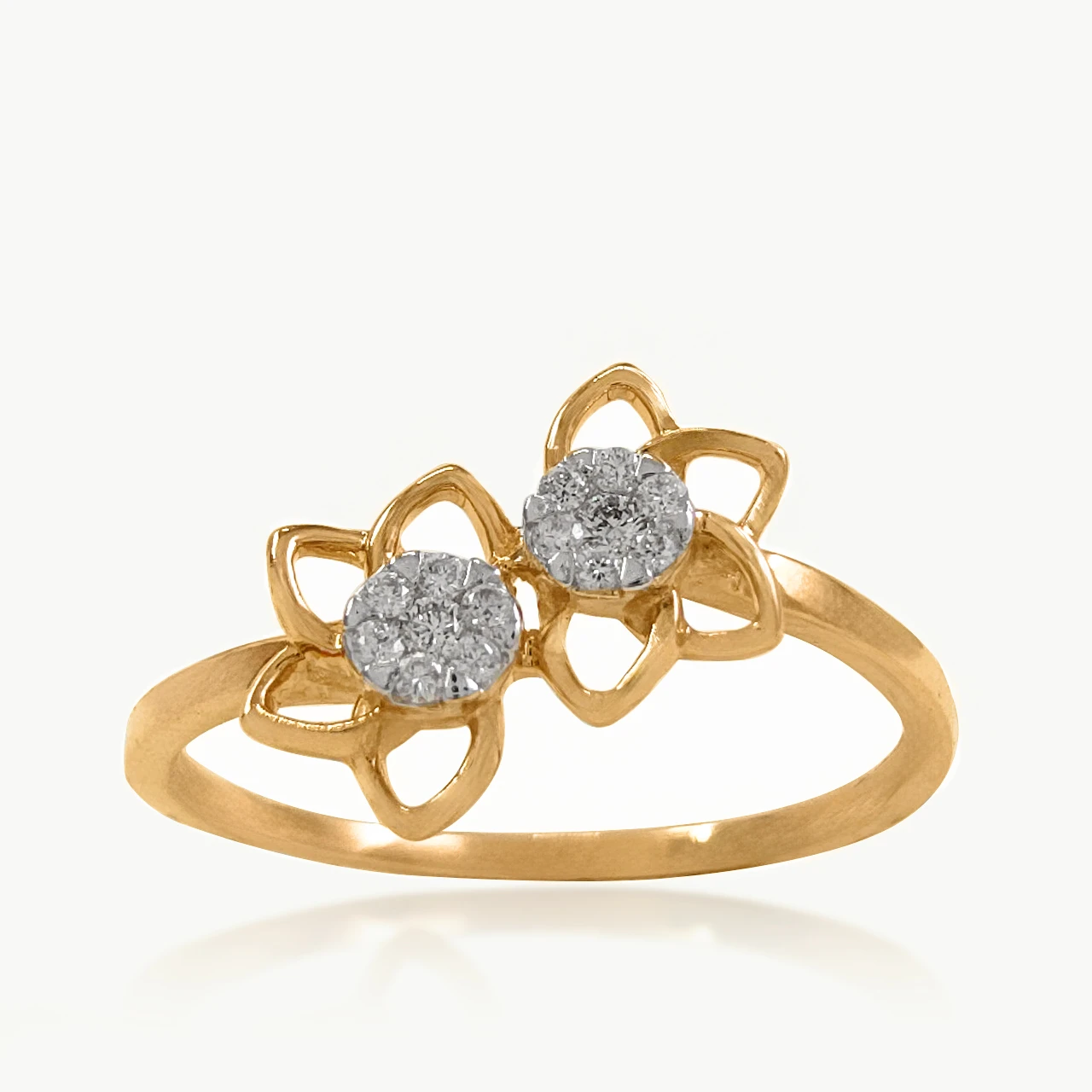 Sparkling Floret Diamond Ring