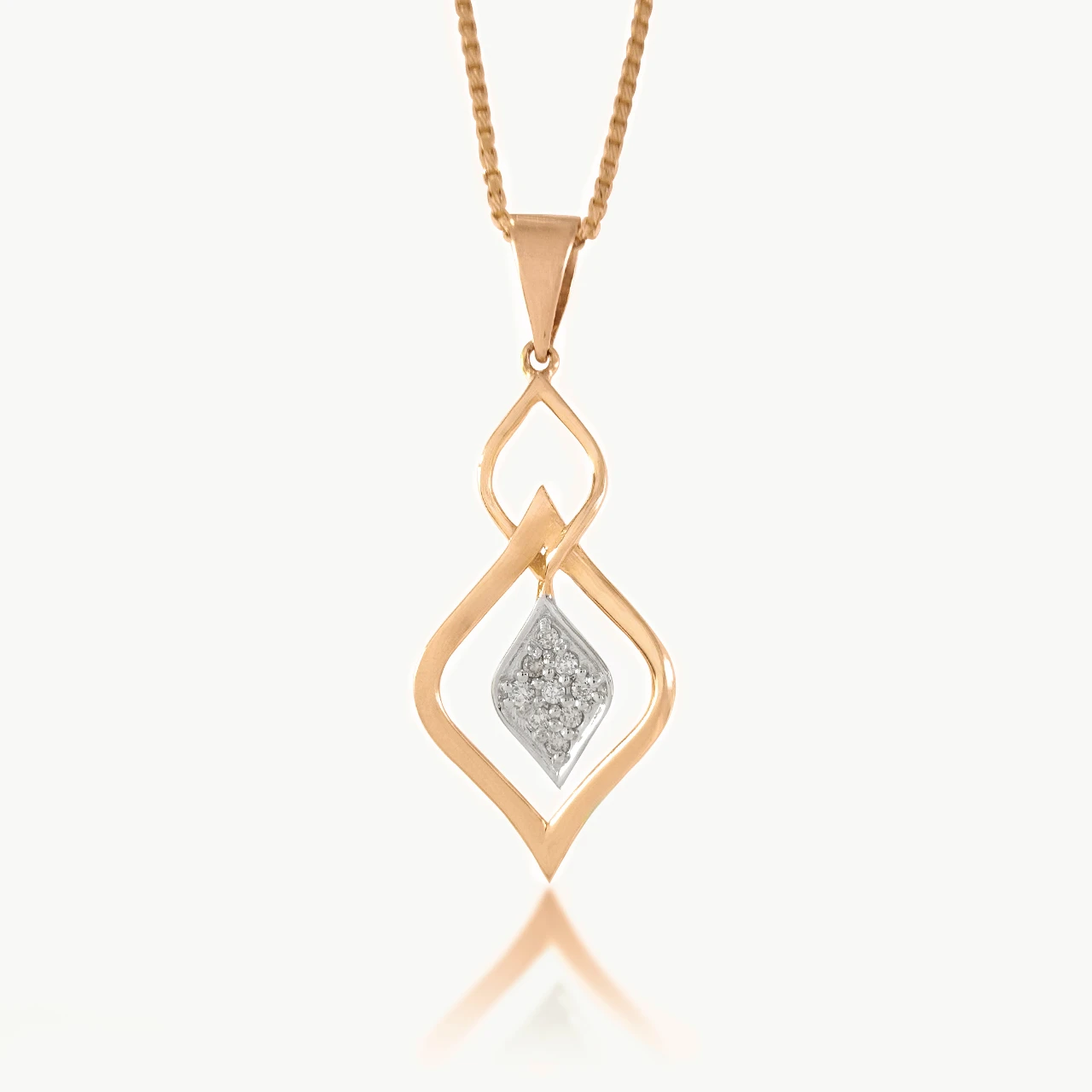 Stylish Design Diamond Pendant