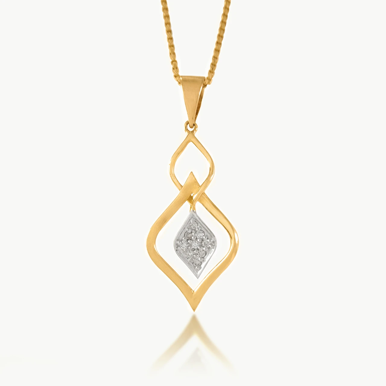 Stylish Design Diamond Pendant