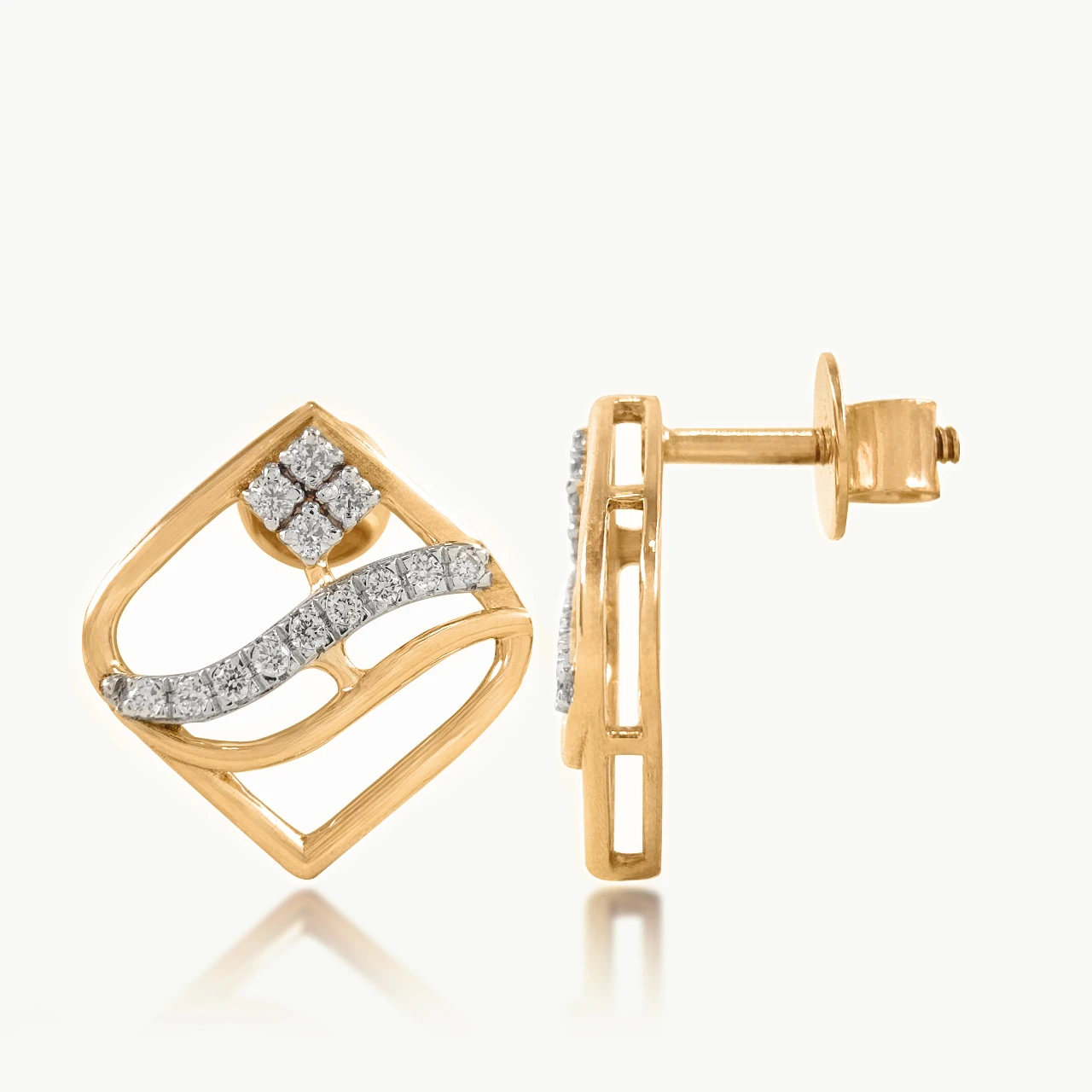 Wavvy Flower Diamond Earrings