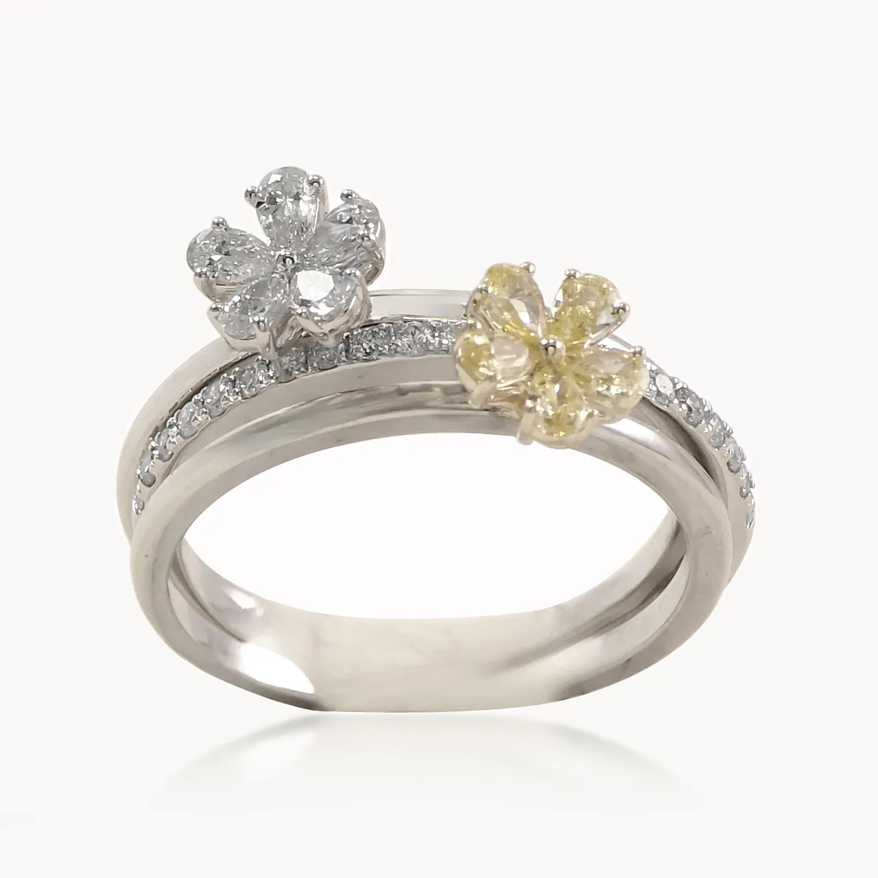 Yellow and White Flower Diamond Stackables